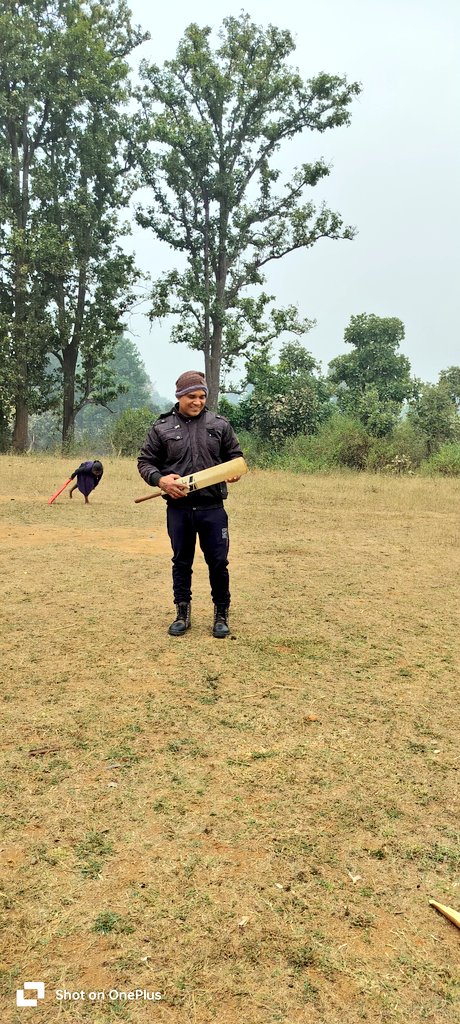 शौक पूरे करो....
जिंदगी तो एक दिन खुद पूरी हो जाएगी.. ❤️

सुबह का...
जय श्री राम... 🚩