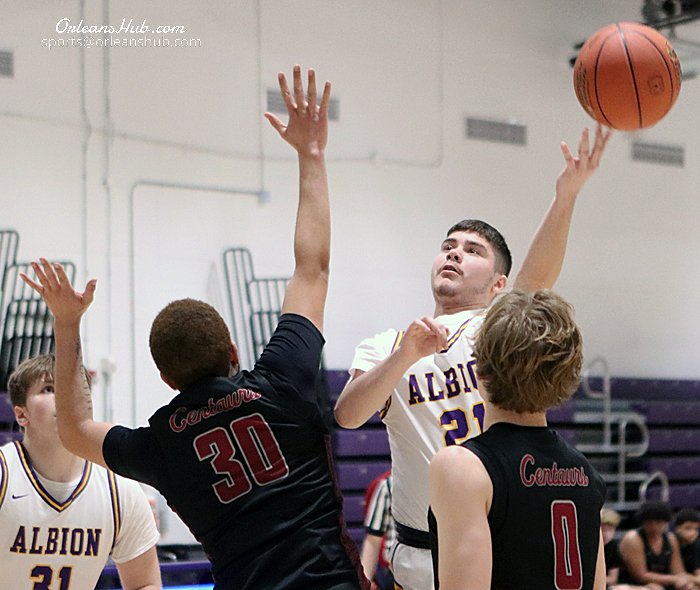 Purple Eagles romp in sectional opener orleanshub.com/purple-eagles-…