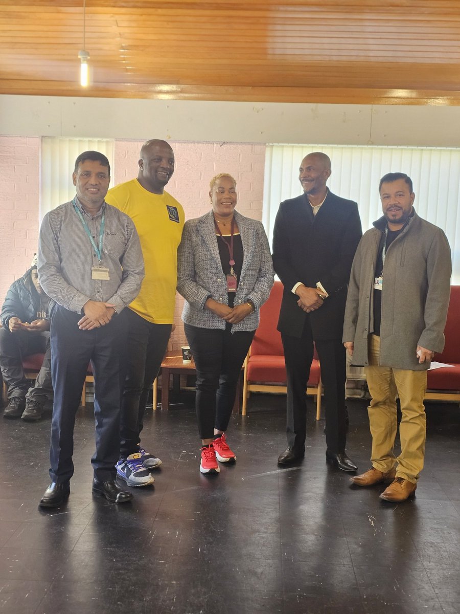 Speaking with young people to listen to their views on the challenges they face in the community. At SASSA Youth Community , they are working to understand the issues affecting our community so that young people feel encouraged to speak up..