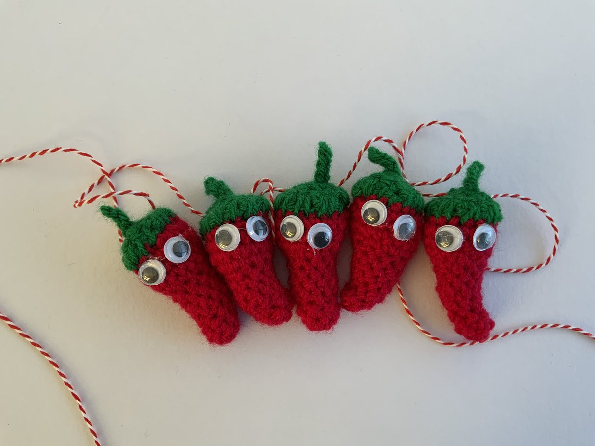 okthenwhatsnext's tweet photo. Happy #chilliday * 🌶
*Ok, so the day is actually for chilli con carne, but I don’t have a crocheted version of that 😉 and who doesn’t need to see these cute chilli peppers on their feed?!
https://t.co/HZhjeLaxc4
#earlybiz #crochet #elevenseshour #etsy https://t.co/kcZkTacWMF