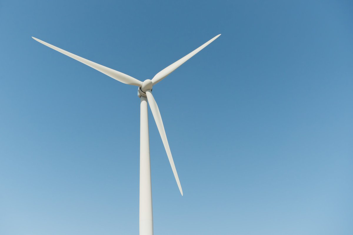 Luminus heeft een omgevingsvergunning aangevraagd voor de bouw en exploitatie van een windturbine tussen de Industrielaan en Kleithoekstraat. Het dossier is van 27 februari tot en met 28 maart in te kijken via het Inzageloket of op de dienst omgeving. waregem.be/nieuws/aanvraa…