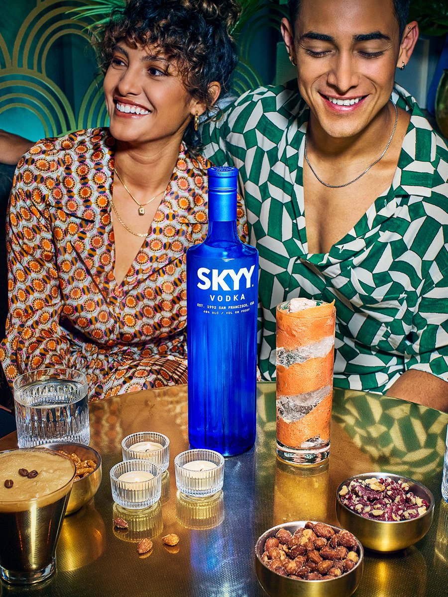 スカイウォッカ ネオン SKYY VODKA 非売品】SKYY VODKA ネオン Explore