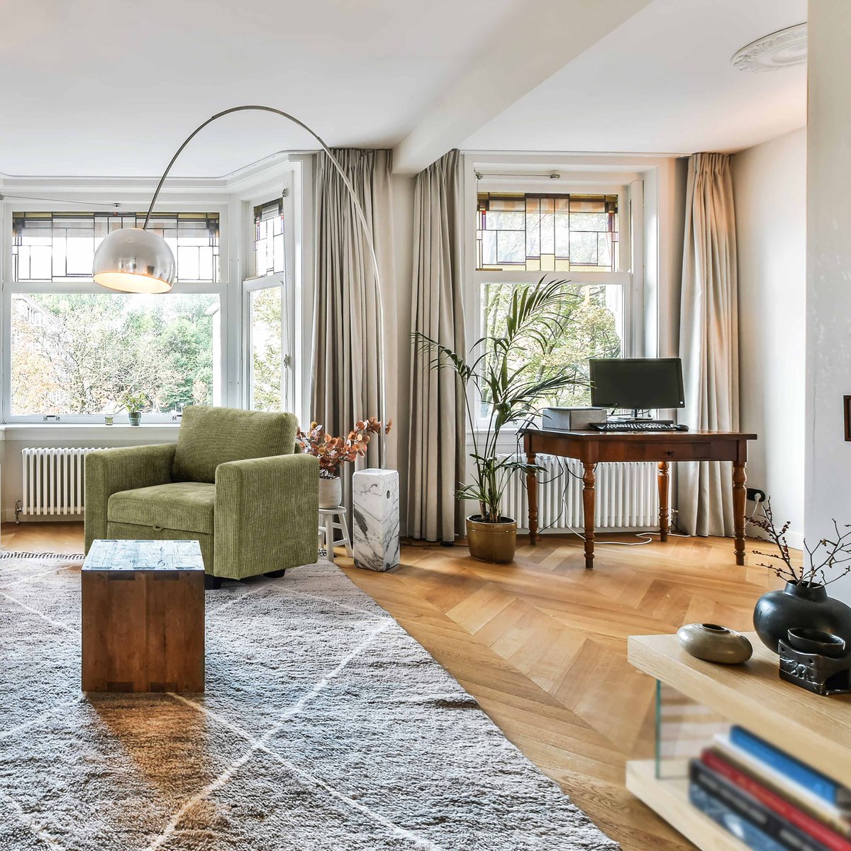 abcasahome's tweet image. Sunlight, style, and spring vibes 🌞✨

- Green Chair: amzn.to/4hiULql
- Loveseat: amzn.to/42gcESi

#SpringHomeDecor #ModernDesign #apartment #homedecor #interiordecor #interiordesign #ModernLiving #sofa