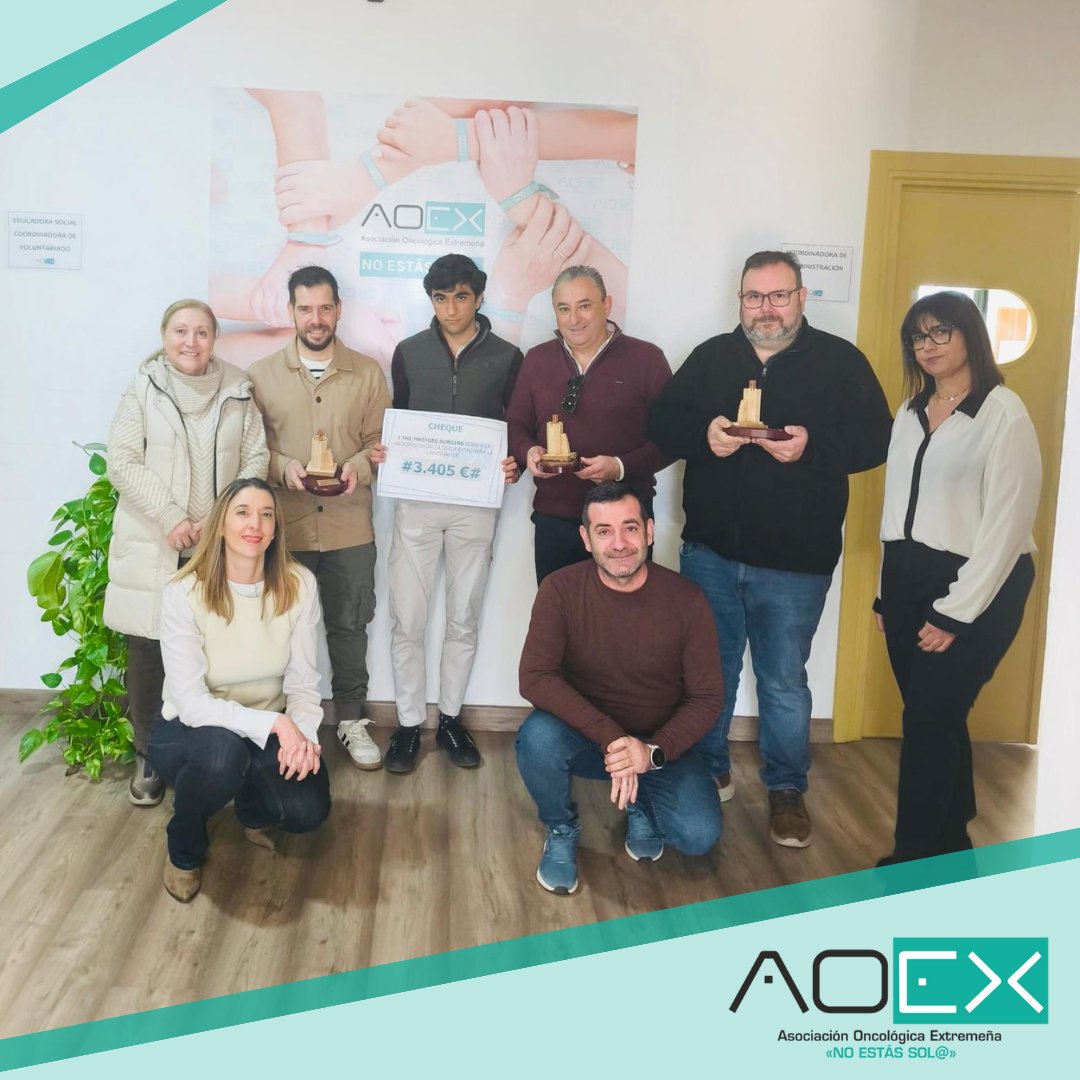 AOEx (@aoex1) on Twitter photo 📢✨ Parte de la organización de The Masters Burgers Ciudad de Badajoz nos entregó su aportación solidaria, fruto de la venta de hamburguesas 🍔💙.
Gracias a su apoyo, seguimos acompañando a pacientes oncológicos y sus familias. 🙌🎗️ 📢✨ Parte de la organización de The Masters Burgers Ciudad de Badajoz nos entregó su aportación solidaria, fruto de la venta de hamburguesas 🍔💙.
Gracias a su apoyo, seguimos acompañando a pacientes oncológicos y sus familias. 🙌🎗️