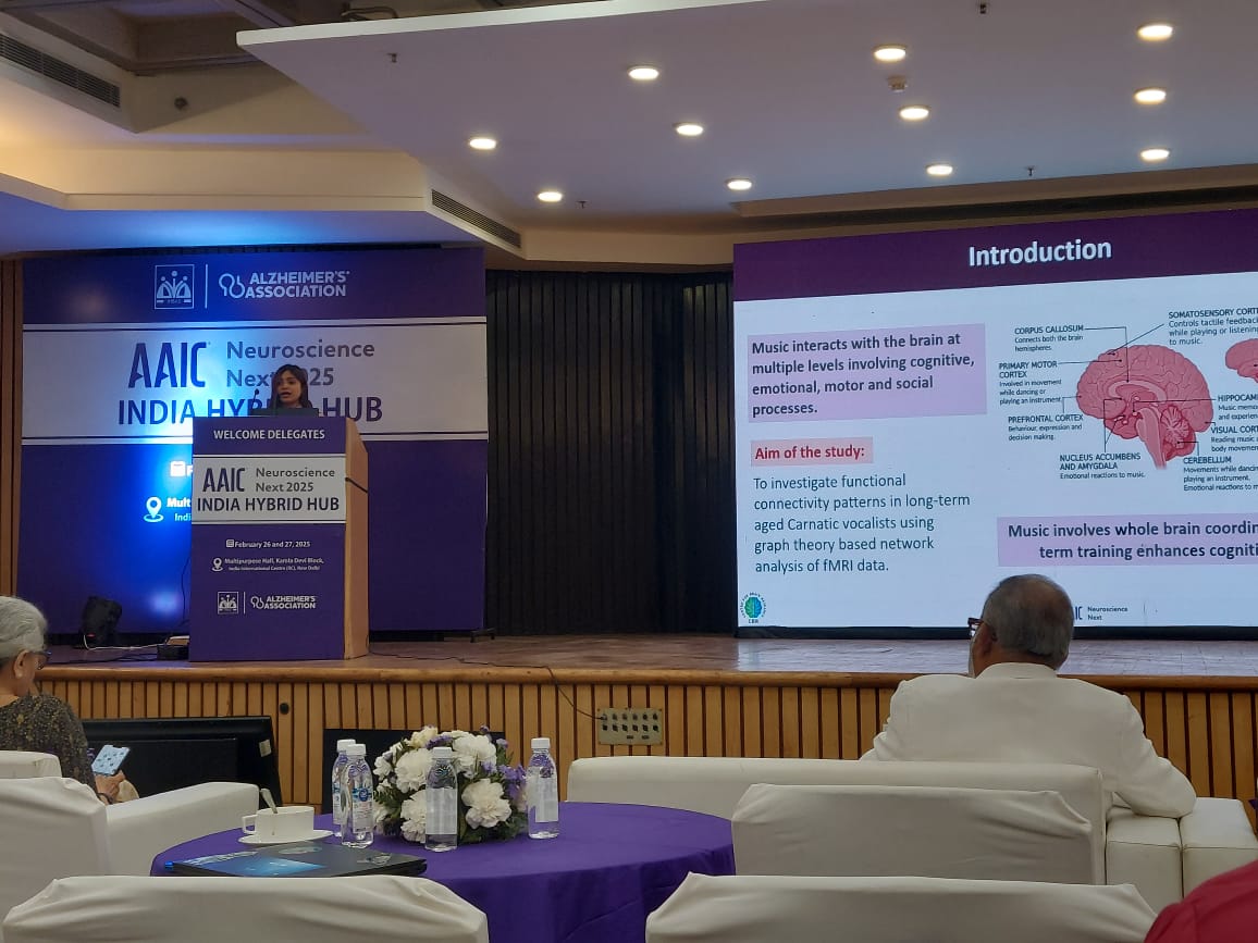 Presented my work with <a href="/dr_thomaslab/">Dr. Thomas Lab</a> on #functional #connectivity patterns of #aging #Carnatic #vocalists at <a href="/DelhiIhbas/">IHBAS, Delhi</a> !!
Thank you <a href="/alzassociation/">Alzheimer's Association</a> <a href="/ISTAART/">ISTAART</a> for the opportunity and #conference fellowship. 
Amazing experience altogether!! 🧠
#AAICNeuro #SavingtheBrain <a href="/CBR_IISc/">Centre for Brain Research, IISc</a>