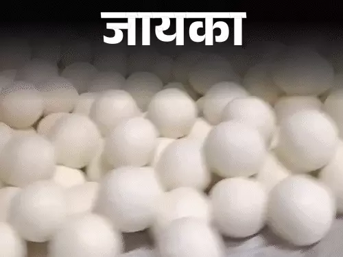 DainikBhaskar's tweet photo. рдпреВрдкреА рдХрд╛ рдЗрдВрджрд░рдЧрдврд╝ рдЫреЗрдиреЗ рдХрд╛ рдЧрдврд╝: рдпрд╣рд╛рдВ рд╢рд╛рджреА рдореЗрдВ рдорд┐рдард╛рдИ рдирд╣реАрдВ рдмрдирддреА, рдСрд░реНрдбрд░ рдЗрддрдирд╛ рдХрд┐ рдорд╢реАрди рд╕реЗ рдмрдирд╛рддреЗ рд░рд╕рдЧреБрд▓реНрд▓реЗ, рдбреНрд░рдореЛрдВ рдореЗрдВ рд╣реЛрддреА рдбрд┐рд▓реАрд╡рд░реА
#UttarPradesh #Food #Zayka
https://t.co/gw9kHfKF7R https://t.co/SdVwD1V449