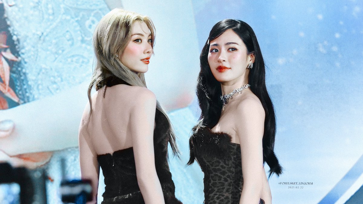 F_LingOrm's tweet photo. 𝐅𝐚𝐧 𝐦𝐞𝐞𝐭𝐢𝐧𝐠 𝐢𝐧 𝐕𝐢𝐞𝐭𝐧𝐚𝐦
𝟐𝟎𝟐𝟓. 𝟎𝟐. 𝟐𝟐

𝑵𝒐 𝒐𝒏𝒆 𝒆𝒍𝒔𝒆. 

#ormkornnaphat #ออมกรณ์นภัส
#หลิงหลิงคอง #linglingkwong
#LingOrm #หลิงออม https://t.co/O3YLKiEykl