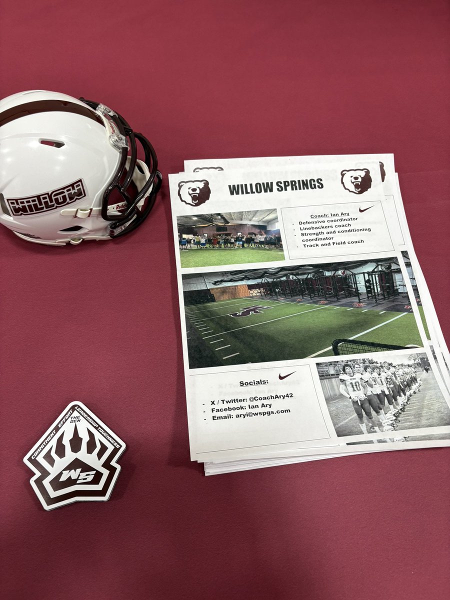 Howell valley middle school! 

Great day to inspire the youth and talk about the potential opportunities available for them as a Bear! 

Think maroon! 

Go Bears 🐻