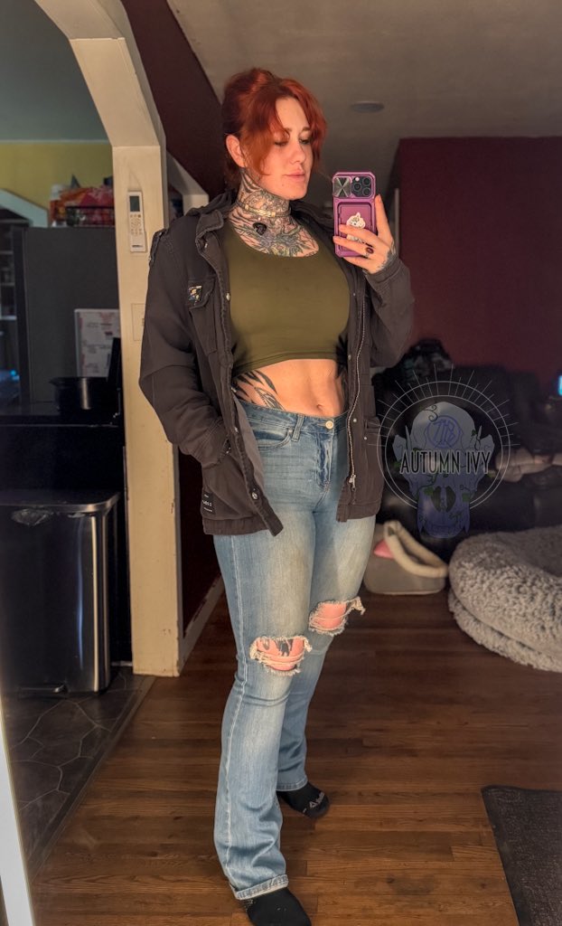 Autumn Ivy tweet media