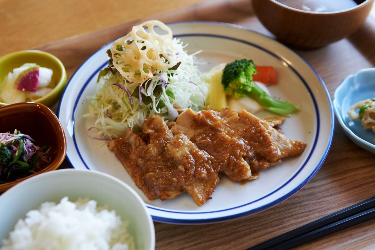 一般開放されている社員食堂にお邪魔するのって、ワクワク💓しません