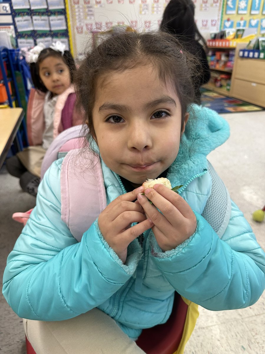 Mrs. Goldman tweet media