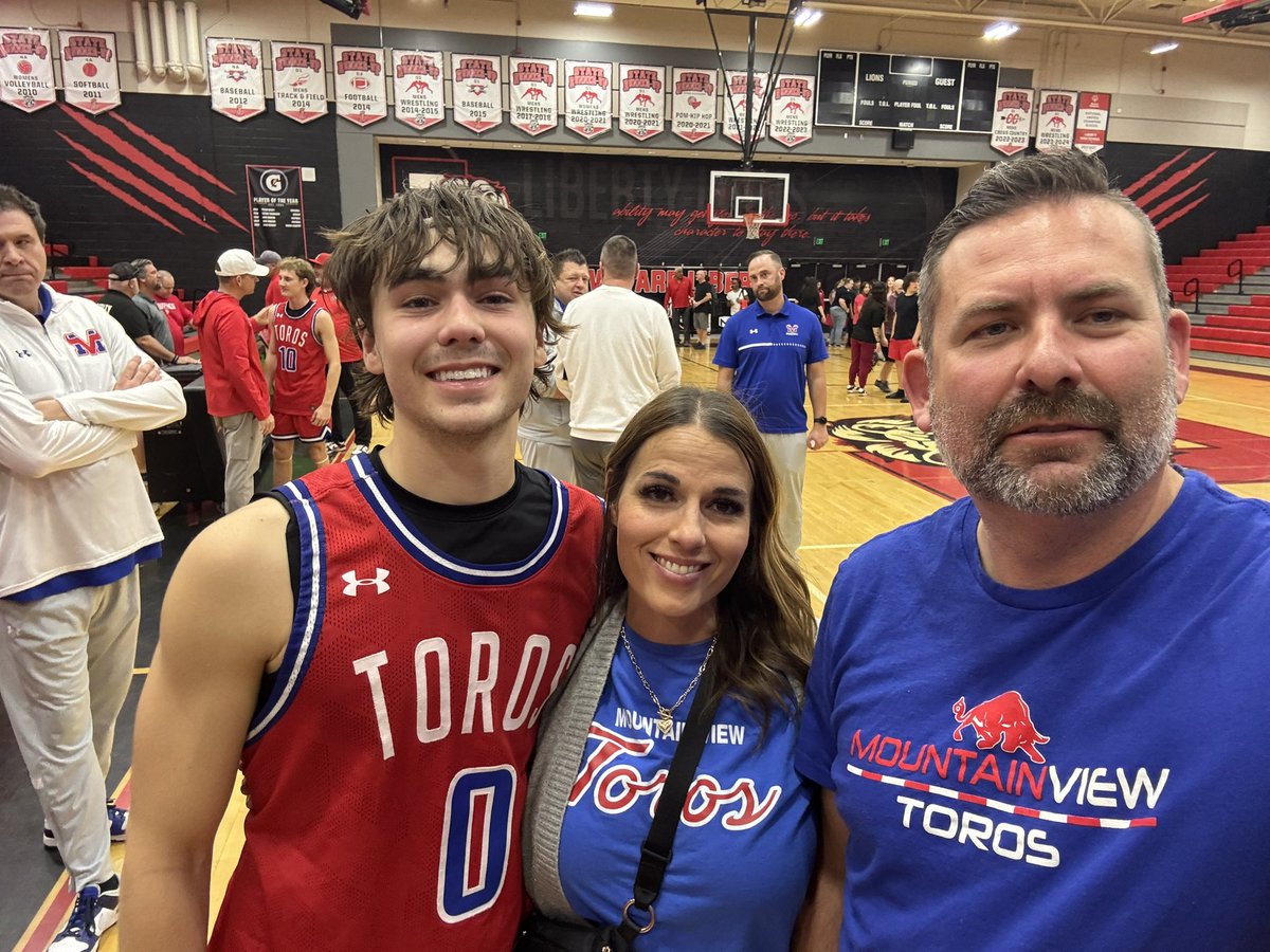 brysongundry1's tweet image. Tough loss tonight at Liberty to end our season. Hard to swallow this one. Liberty played very well. I love our guys. Great season. Thanks to everyone for supporting us. Grateful to represent Toro nation the past two years.
@mvtorobball
@MVTOROS_AD
@CoachAJohnson…