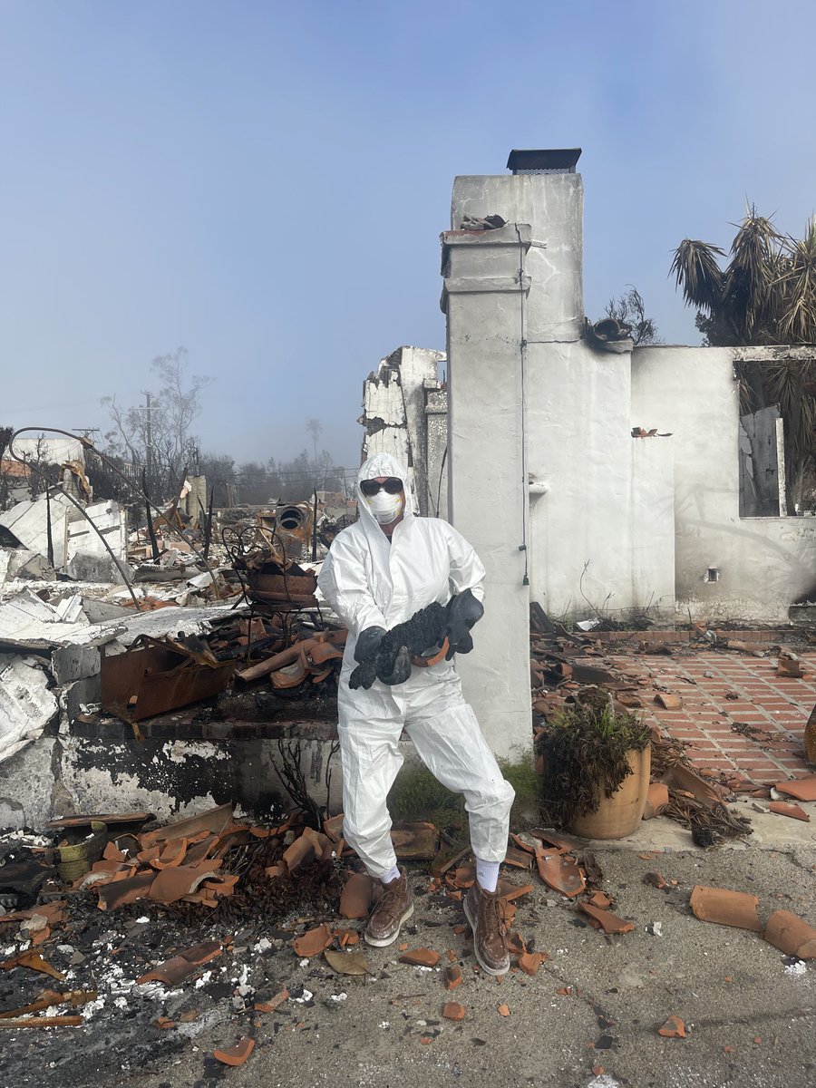 We are not Men, we are Devo. What was my house. #PalisadesFire