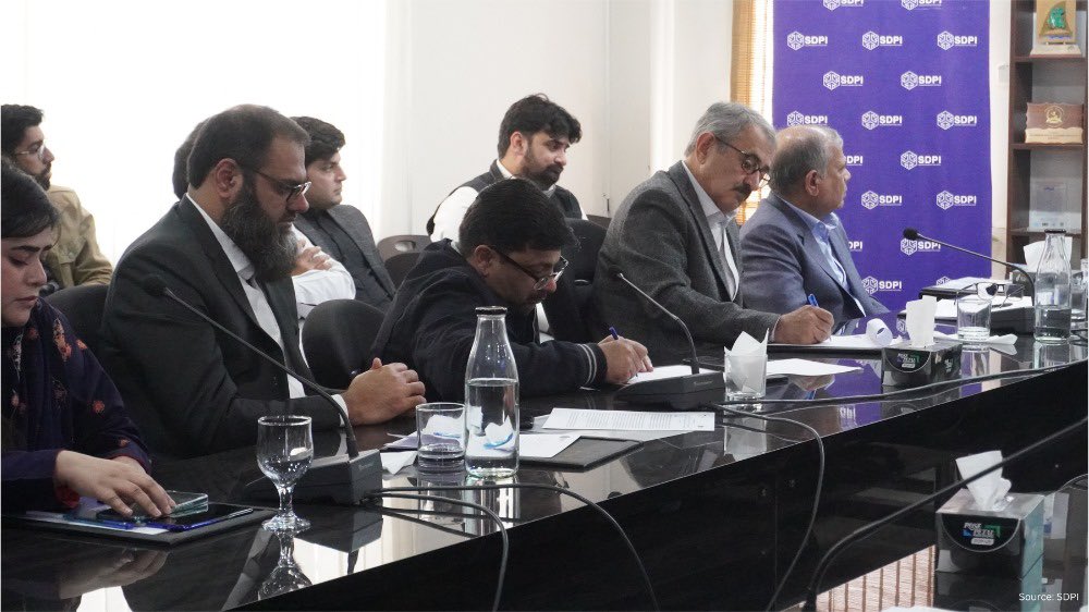 KfW joined SDPI’s high-level roundtable to discuss policy reforms, financing, and innovative solutions for #MHPPs. Strengthening sustainable energy access is key to Pakistan’s clean energy future! 
#RenewableEnergy #SustainableDevelopment #KfW #Pakistan #CleanEnergy