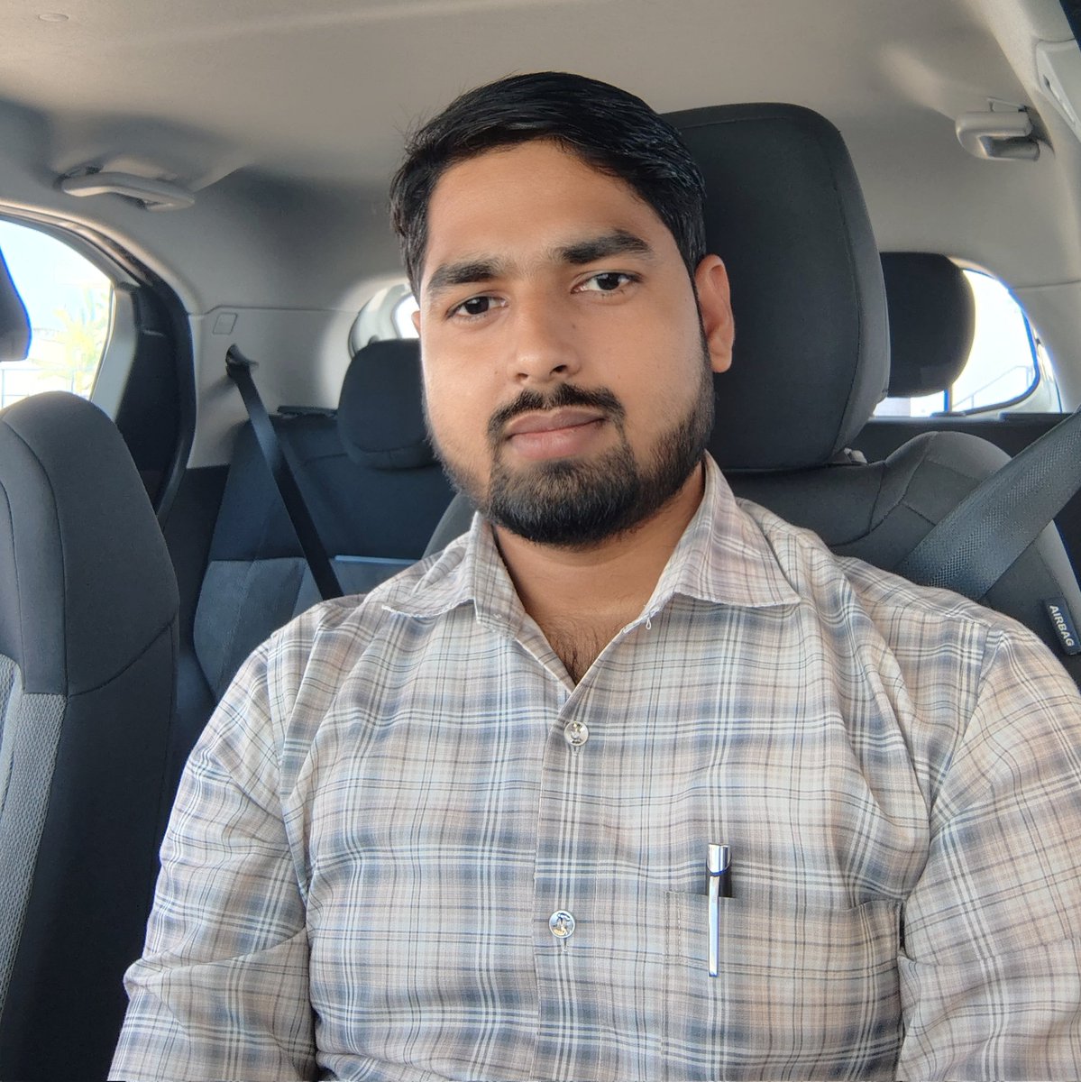 एक सांप कितनी बार अपनी चमड़ी बदल ले पर रहेगा वह सांप ही
ठीक उसी तरह कपटी मनुष्य चाहे जितनाआवरणधारण कर,ले,लेकिन छल कपट नहीं त्याग सकता 
राधेराधे राधेराधे