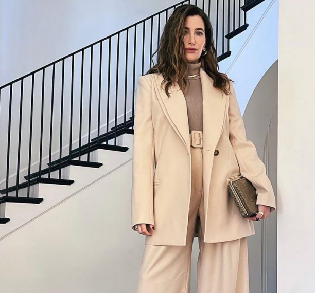 motherjolene's tweet image. ᅠ
ᅠ

𝐢𝐧𝐬𝐭𝐚𝐠𝐫𝐚𝐦 𝐮𝐩𝐝𝐚𝐭𝐞 @𝐦𝐨𝐭𝐡𝐞𝐫𝐣𝐨𝐥𝐞𝐧𝐞
: i happy to be here as a presenter at oscars party last night in LA ✨ #ouatihlw 

ᅠ
ᅠ