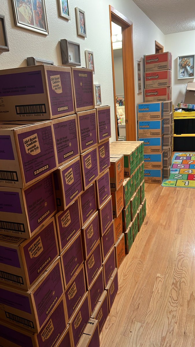 Who needs cookies? Anyone? 

digitalcookie.girlscouts.org/scout/liliana5…