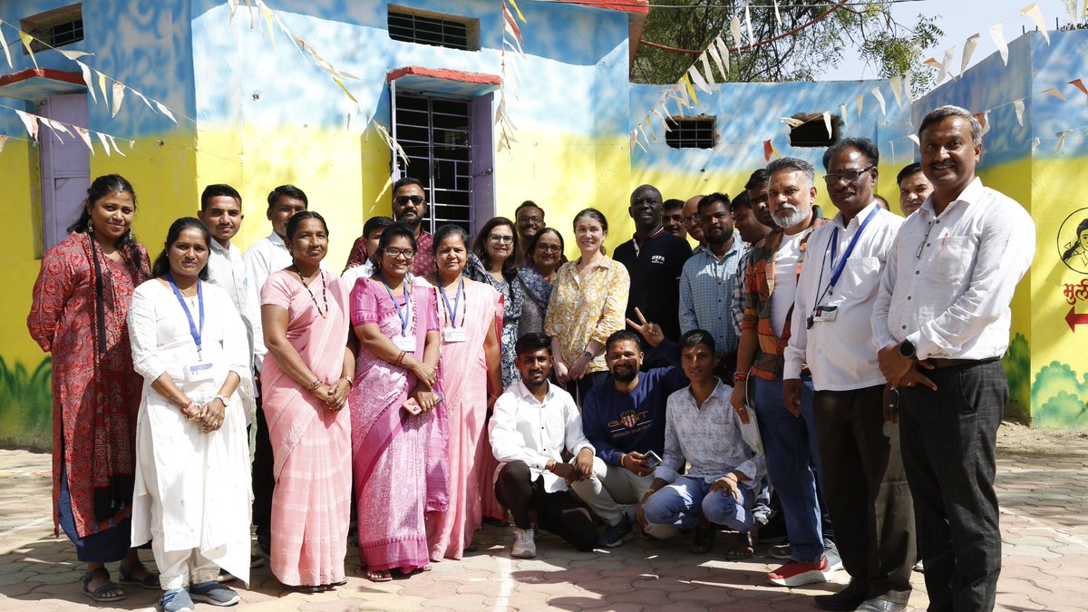 UNICEFIndia's tweet photo. The Kinship and Community Care Program in Jalna recently welcomed Sarah Veilix, UBS-OF; Vedasto Nsanzugwanko, Regional Advisor Child Protection, UNICEF South Asia and the UNICEF team in Maharashtra. They connected with community stakeholders, Balmitras (youth volunteers), and kinship carers who support children impacted by seasonal migration.

They met and interacted with community stakeholders, Balmitras (youth volunteers) and kinship carers of children affected by seasonal migration.

The delegation also had a productive meeting with Dr. Srikrishna Panchal, District Collector of Jalna, to discuss enhancing kinship and community care services. Together, they agreed to boost social protection resources for families, support kinship carers, and train youth volunteers.