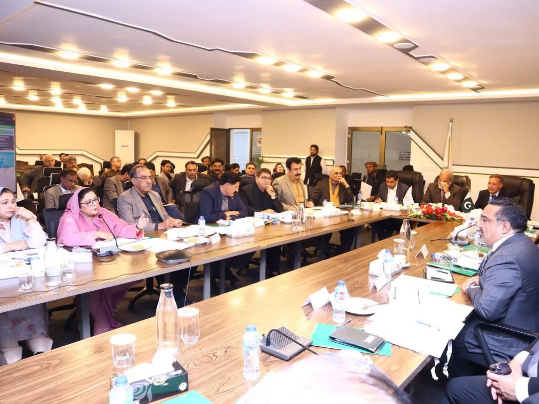 mushi250's tweet image. Mr. Khalid Maqbool Siddiqui, Federal Minister for Education, graced the 10th Meeting of the Standing Committee on Federal Education &amp;amp; Professional Training at NAVTTC Headquarters, Islamabad. 
#NAVTTC #SkillsForAll  #YouthEmpowerment #TVET