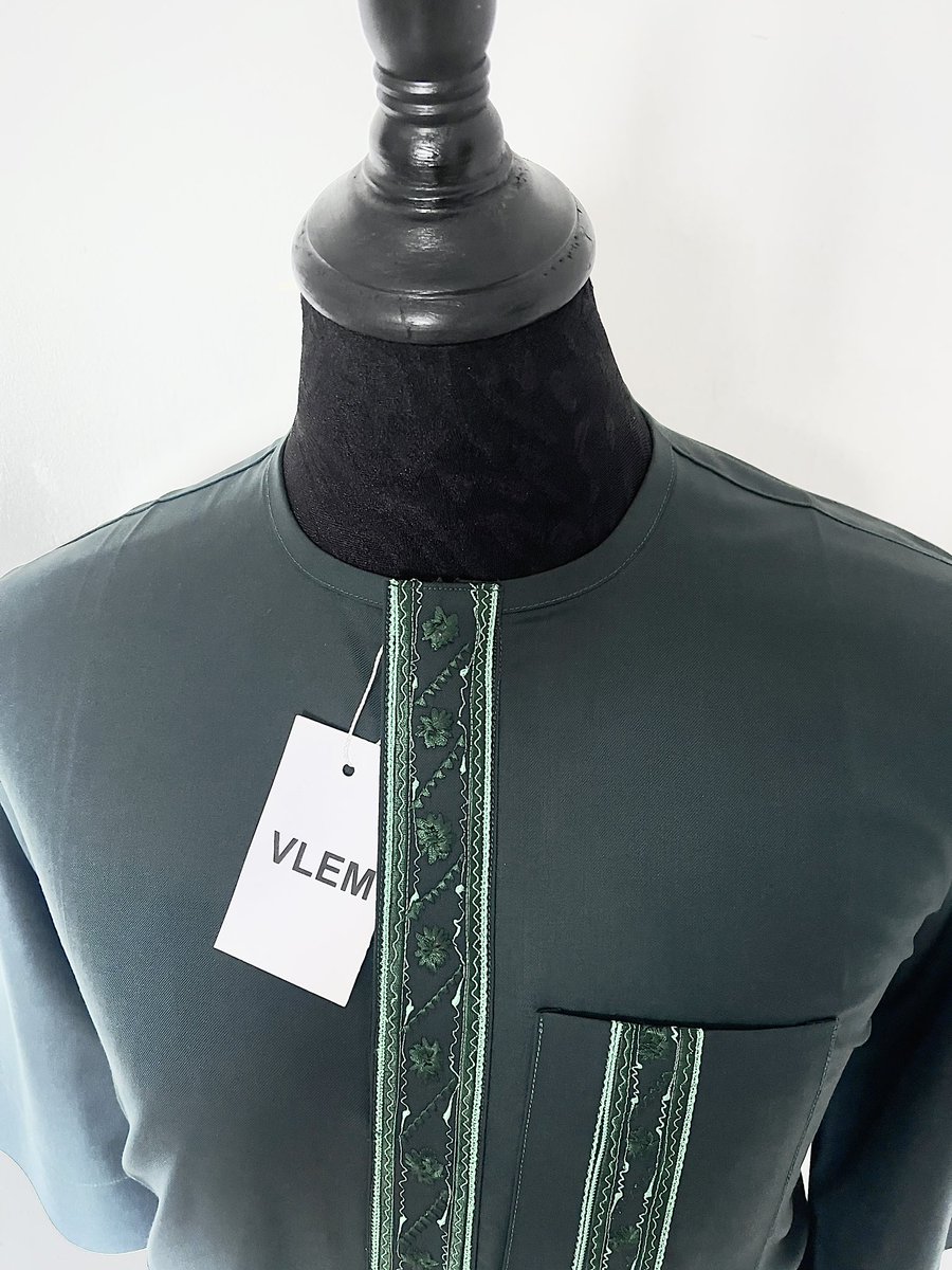 vlem_co's tweet photo. Kaftan - Craftmanship https://t.co/dIp57fI3f5