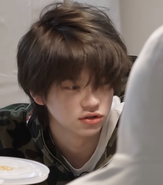 TWS_JH's tweet image. 신유 바보같아                        하여튼희한해 
       아무튼웃기는얘야            진짜어이없어