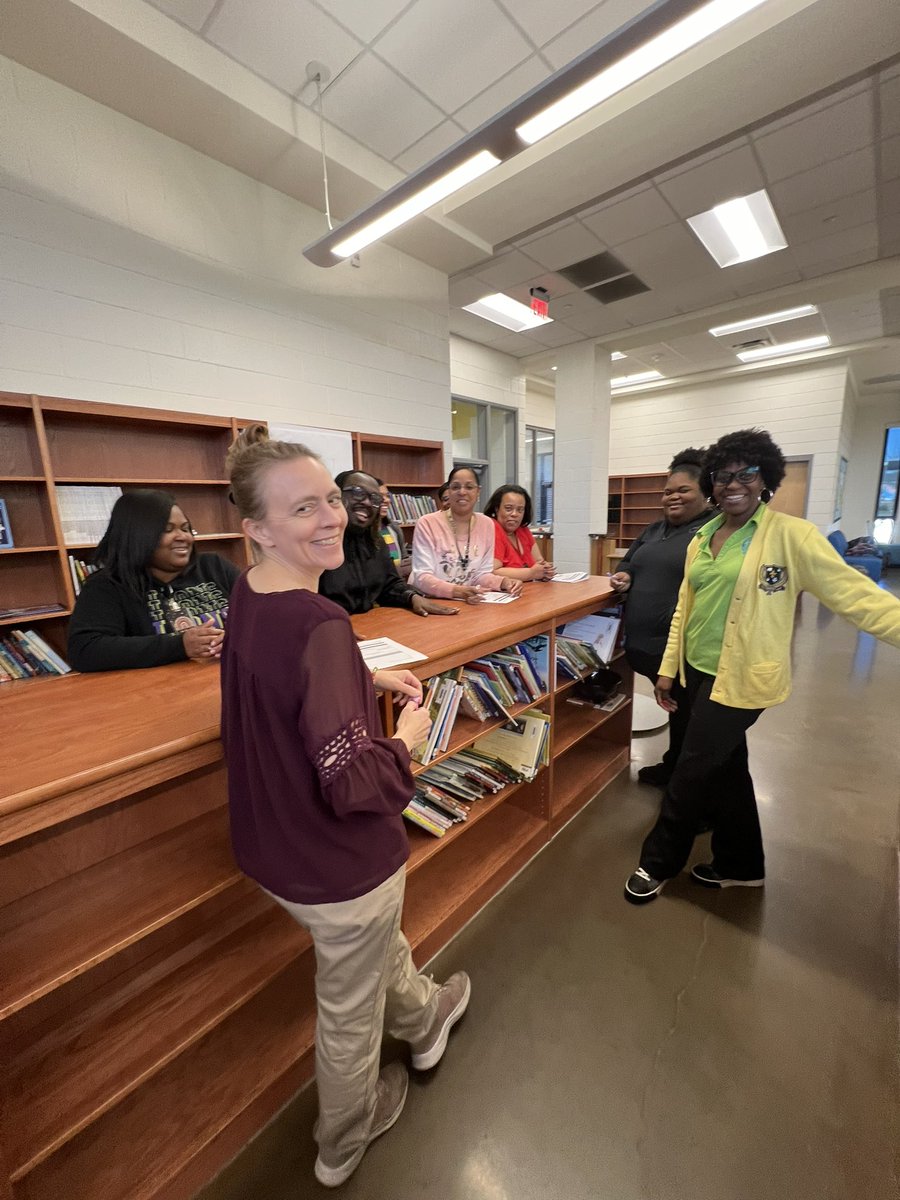 SJBPPSESS's tweet image. Yesterday, our ESS department hosted monthly Community of Practice. Teachers are participating in a series of professional learning focused on improving co-teaching and inclusive practices. 💚💛@SJBPS118