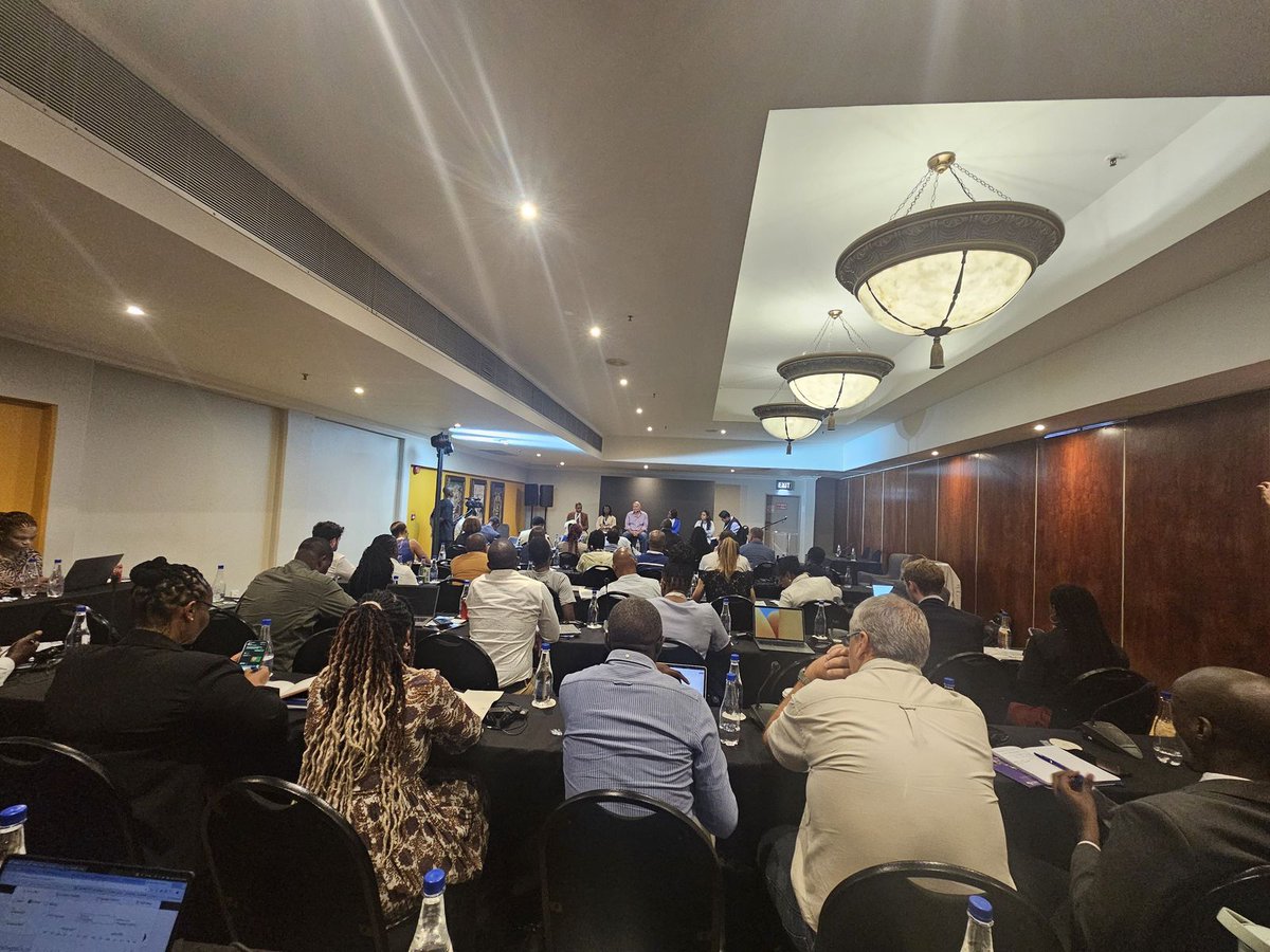 IRENA's tweet photo. 📍Botswana
In a deep dive discussion at #IOREC, experts highlighted how off-grid #renewables drive rural development, job creation, #healthcare services & water access. Panelists agreed that cross-sector collaboration is key to maximising socio-economic benefits of off-grid solutions. See how we can advance the transition whilst safeguarding livelihoods & improving quality of life: https://t.co/7YaLA6HDyP