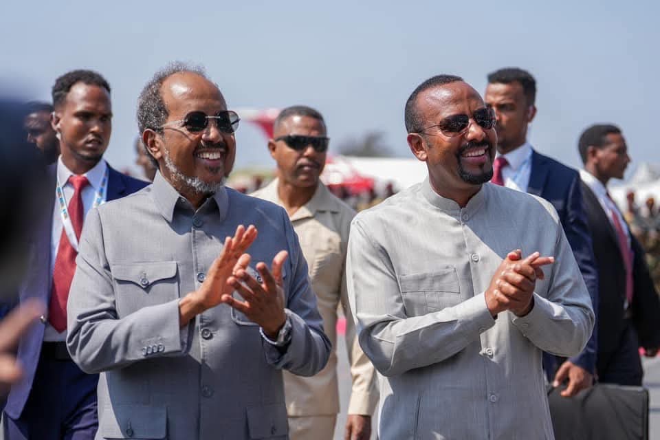 Five Somali TV (5TV) (@fivesomalitv) on Twitter photo President <a href="/HassanSMohamud/">Hassan Sheikh Mohamud</a> welcomed #Ethiopian PM Abiy Ahmed and his delegation at Aden Adde International Airport in Mogadishu.
They will hold talks at <a href="/TheVillaSomalia/">Villa Somalia</a> to strengthen cooperation in security, politics, diplomacy, trade, regional stability, and combating terrorism. President <a href="/HassanSMohamud/">Hassan Sheikh Mohamud</a> welcomed #Ethiopian PM Abiy Ahmed and his delegation at Aden Adde International Airport in Mogadishu.
They will hold talks at <a href="/TheVillaSomalia/">Villa Somalia</a> to strengthen cooperation in security, politics, diplomacy, trade, regional stability, and combating terrorism.