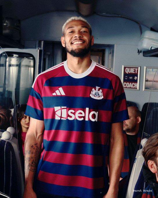 BURST_BRAIN01's tweet image. Get Your Favorite Jerseys Now! 🔥

Club Jerseys – ₦12,000 
Country Jerseys – ₦15,000 
Retro Kits – ₦22,000
Children’s Jerseys – ₦12,000 Customization – ₦3,000

Available for Men, Women &amp;amp; Kids
Premium Quality &amp;amp; Comfortable Fit
Worldwide Delivery – We Bring It to Your Doorstep