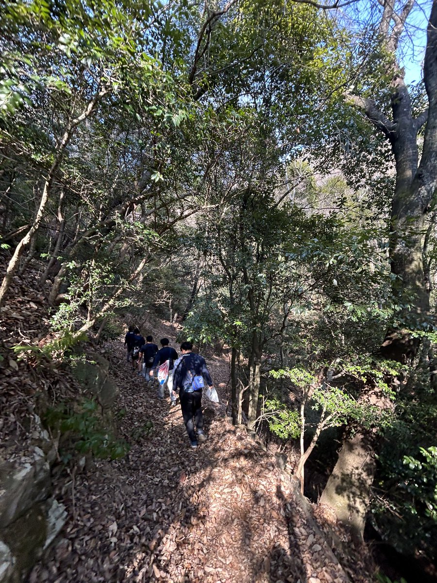 山登り好きな人もぜひアメフト部へ