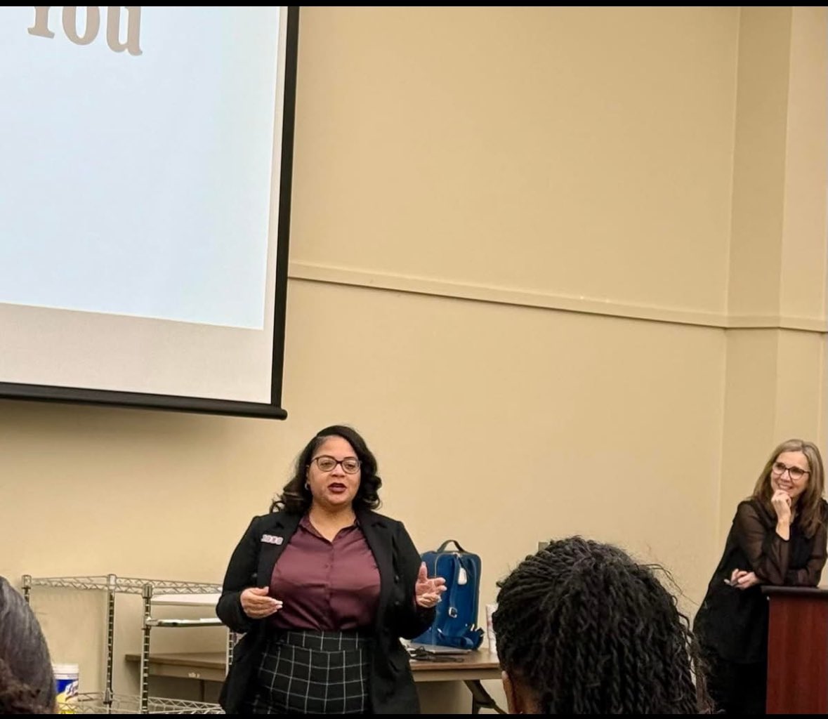 SJBPPSESS's tweet image. Shout out to one of our ESS leaders, Sherelle Guidry-Jones who recently presented to the current Sped Fellows cohort at LDOE. Mrs. Guidry-Jones completed the state’s Sped Fellows academy last year &amp;amp; was able to share her experience &amp;amp; executive leadership project. 💚💛