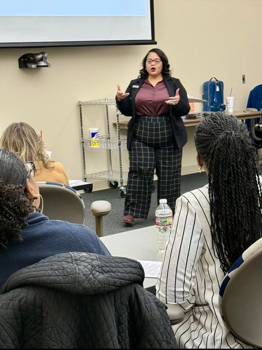 SJBPPSESS's tweet image. Shout out to one of our ESS leaders, Sherelle Guidry-Jones who recently presented to the current Sped Fellows cohort at LDOE. Mrs. Guidry-Jones completed the state’s Sped Fellows academy last year &amp;amp; was able to share her experience &amp;amp; executive leadership project. 💚💛
