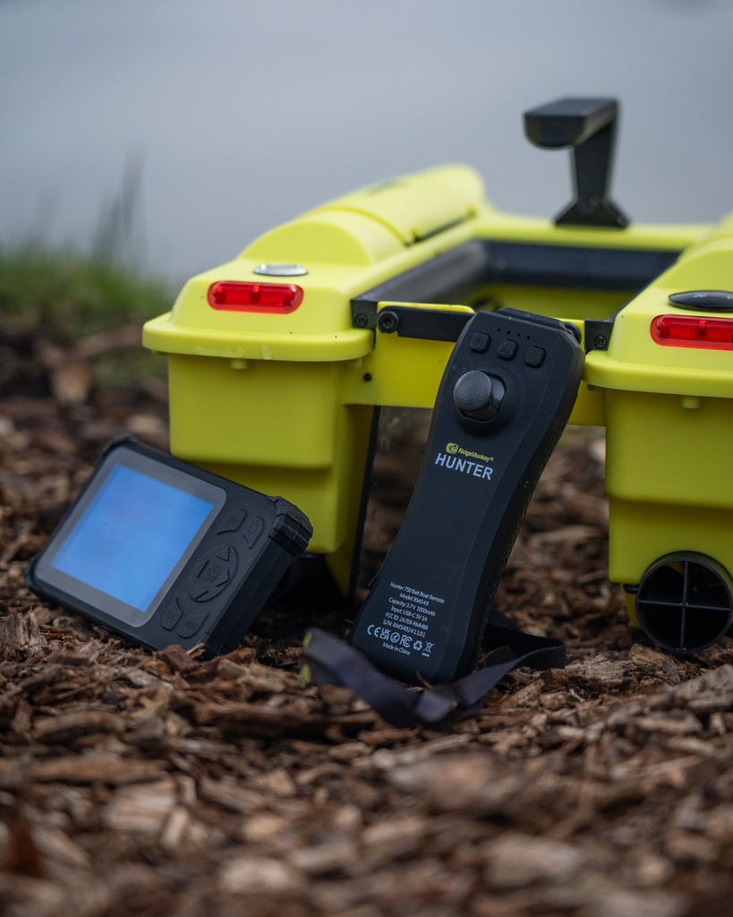 anglingdirect's tweet image. 🚨 NEW Bait Boat!🚨 
🚤 RidgeMonkey Hunter 750 Bait Boat - Hi-Viz &amp;amp; Echo Edition 

🤩 Check it out HERE 👉 bit.ly/4hTNNbK

#AnglingDirect #NewProduct #BaitBoat #RidgeMonkeyBaitBoat #CarpFishing