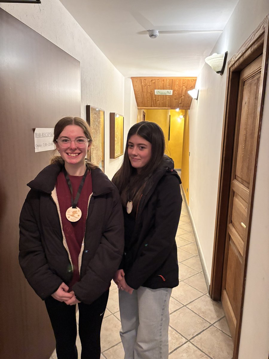 Sgiwyr y dydd diwrnod 3 <a href="/ysgolycreuddyn/">Ysgol y Creuddyn</a> Skiers of the day  🎿⛷️