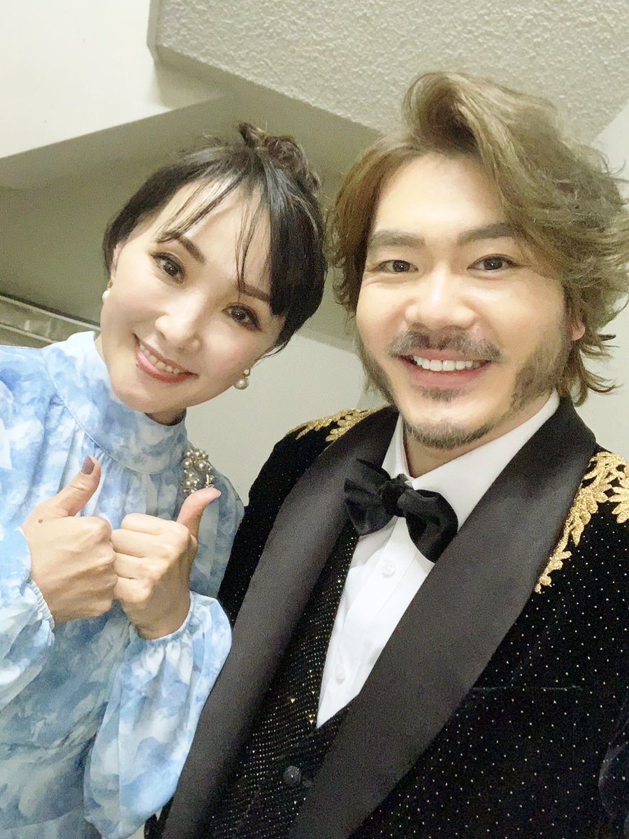 megumihamada's tweet image. ☆ 帝国劇場CONCERT『THE BEST New HISTORY COMING』　その2

出演者の皆様と。😊✨
ゴージャスでパワフルそして盛りだくさんの舞台。時間が経つのがあっという間！
最後まで応援してます！

#浦井健治　君
#島田歌穂　さん
#佐藤隆紀　君
#屋比久友奈　さん

#帝国劇場コンサート