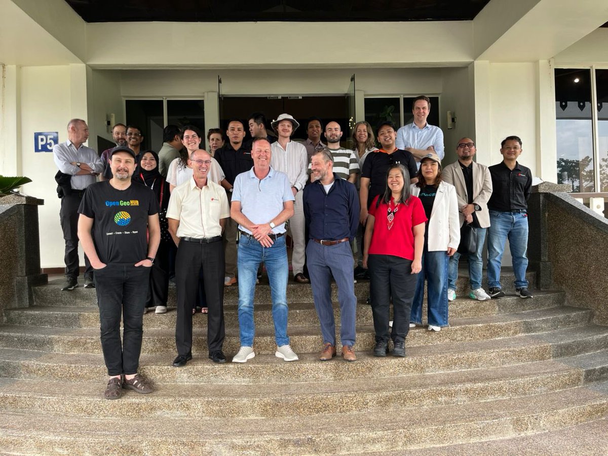 AgriNL (@agrinl_inmalsin) on Twitter photo The Dutch #Geodata trade mission went to a site visit to SD Guthrie’s Center of #Sustainability in Carey Island
#Malaysia
<a href="/AgroBericht/">AgroberichtenBuitenland</a> <a href="/NLinMalaysia/">NL in Malaysia</a> <a href="/RVO_Nederland/">Rijksdienst voor Ondernemend Nederland</a> The Dutch #Geodata trade mission went to a site visit to SD Guthrie’s Center of #Sustainability in Carey Island
#Malaysia
<a href="/AgroBericht/">AgroberichtenBuitenland</a> <a href="/NLinMalaysia/">NL in Malaysia</a> <a href="/RVO_Nederland/">Rijksdienst voor Ondernemend Nederland</a>