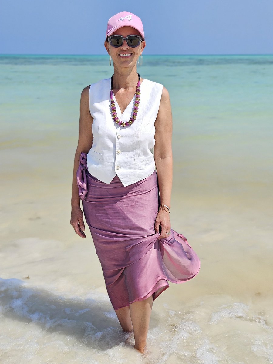 aqalehome's tweet photo. Shooting photo hier sur l'île paradisiaque de #Moucha pour faire découvrir une partie de ma collection de bijoux, vêtements et paniers #made in #Djibouti https://t.co/ONTEZinFrg