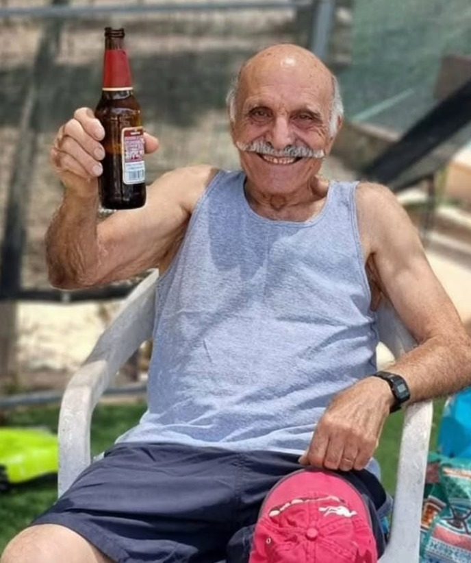 הדסה לזר, אחותו של שלמה מנצור שנרצח בידי מחבלים והושב ארצה הלילה, שיתפה אצל <a href="/RMatsliah/">רינה מצליח</a> ו-<a href="/akivanovick/">Akiva Novick</a>: "שלמה 'המתיק' שיחה עם כל אח במשך השבוע, התור שלי היה בשבת בבוקר. כששמעתי מה קורה ב-7.10 ניסיתי לכתוב ולא הייתה תגובה. עכשיו אני משוחחת עם אשתו בשבת, זה באמת חסר לי"
#רינהועקיבא