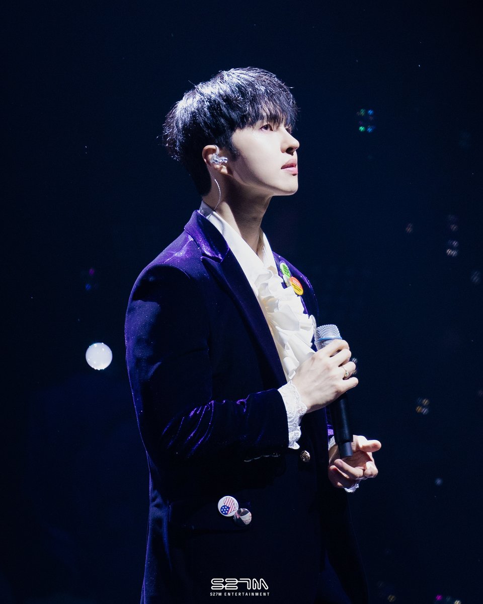 S27M_official's tweet photo. 📸 B:hind Photo
켄(이재환)｜2025 KEN SOLO CONCERT <WONDER LAND>

더 많은 사진은 켄 오피셜 커뮤니티에서 확인해주세요💛
👉 https://t.co/FRze7C2wEz

@jaehwany0406
#켄 #KEN #이재환 #LeeJaeHwan
#CONCERT #WONDERLAND
#S27M #에스이십칠엠 https://t.co/UmZoh0JSGg