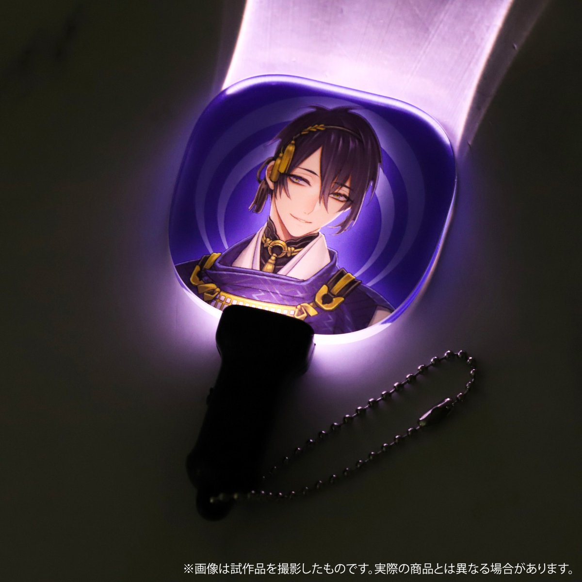 刀剣乱舞 応援ライト 燭台切光忠 刀剣乱舞 」 『応援ライトコレクション』 コンパクトな団扇の形が特徴