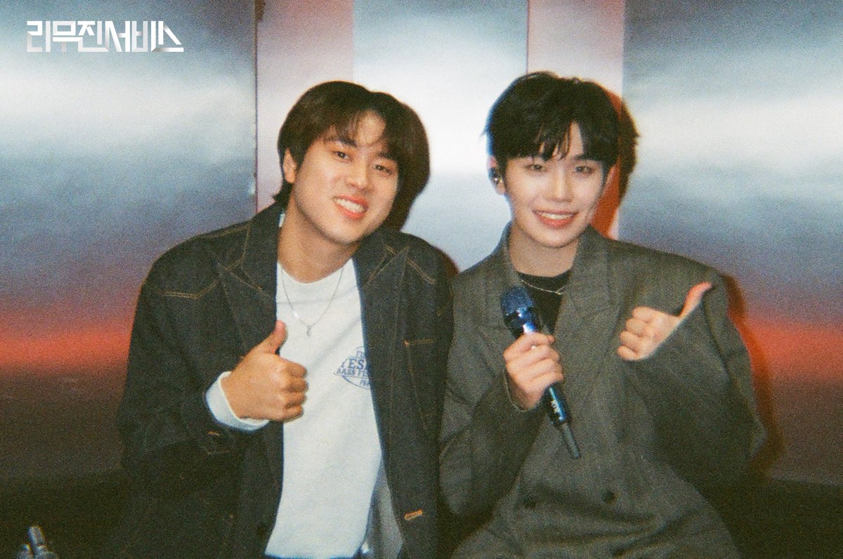 리무진서비스 154회 비하인드 필름 도착💌
#김태래 X #이무진 함께 부르던 노래가
발걸음을 다시 멈춰 서게 해🎵
여러분 (여러분 여러분)
두 사람의 美친 화음에
전부 다 귀가 녹았습니다~🫠💖

<a href="/ZB1_official/">ZEROBASEONE</a>
<a href="/BPM_LMJ/">이무진 (LEE MU JIN)</a>  

#KIMTAERAE #제로베이스원 #ZEROBASEONE #ZB1
#LEEMUJIN #리무진서비스