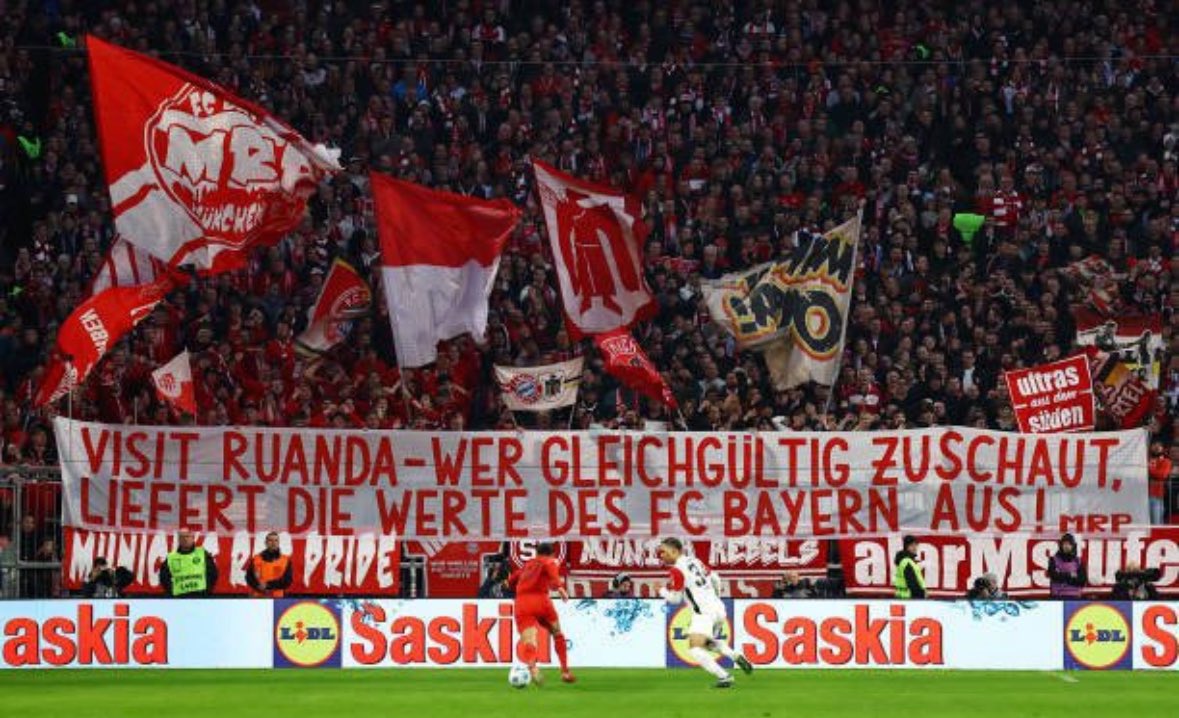 Les supporters du Bayern 
Visit Rwanda : "Celui qui regarde avec indifférence livre les valeurs du FC Bayern !"