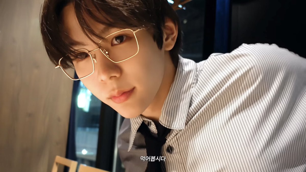 luvtaromi's tweet image. •••••• 

아 정신 힘들어