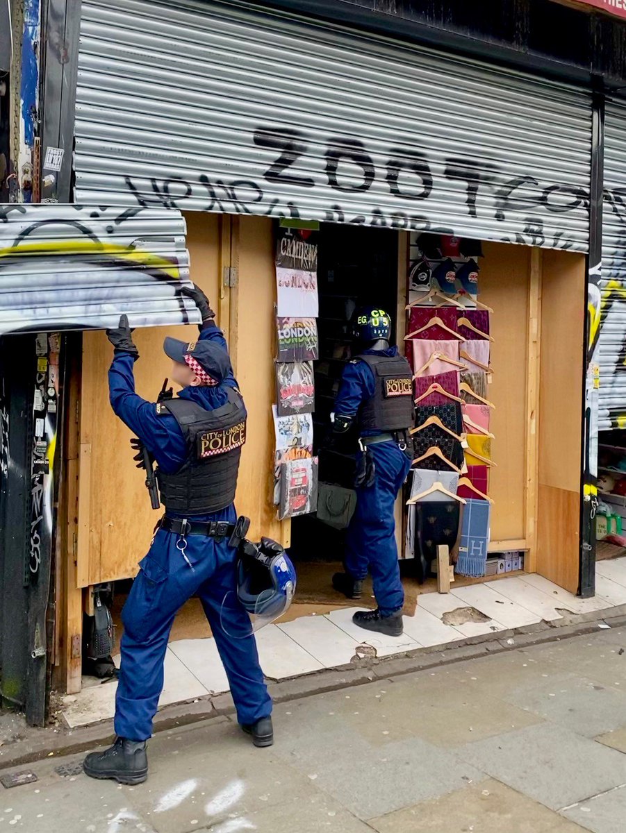 City of London Police (@citypolice) on Twitter photo Our <a href="/CityPolicePIPCU/">Police Intellectual Property Crime Unit</a> is continuing to seize counterfeit stock from shops on Camden High Street.
Officers forced entry into a shop during the early hours of 26 February and emptied it of counterfeit goods. Around 4,200 items, including clothes, bags and watches were seized. Our <a href="/CityPolicePIPCU/">Police Intellectual Property Crime Unit</a> is continuing to seize counterfeit stock from shops on Camden High Street.
Officers forced entry into a shop during the early hours of 26 February and emptied it of counterfeit goods. Around 4,200 items, including clothes, bags and watches were seized.