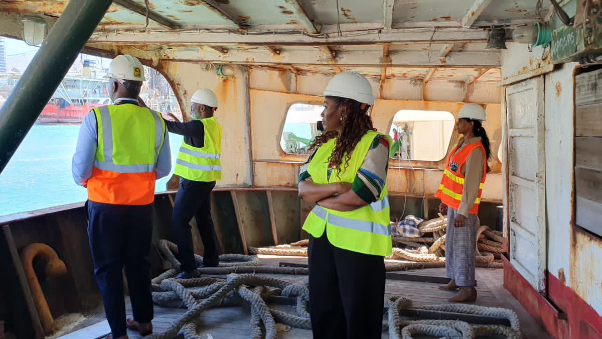 ilo_pretoria's tweet image. This week we hear from Seafers, in Cape Town as @UNinSouthAfrica Resident Coordinator @nmuffuh visited @ilo project site.
Project to intensify action to end forced labour in the fishing sector through innovation. 🛳️⚓️
#endforcedlabour
