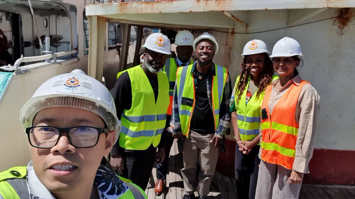 ilo_pretoria's tweet image. This week we hear from Seafers, in Cape Town as @UNinSouthAfrica Resident Coordinator @nmuffuh visited @ilo project site.
Project to intensify action to end forced labour in the fishing sector through innovation. 🛳️⚓️
#endforcedlabour