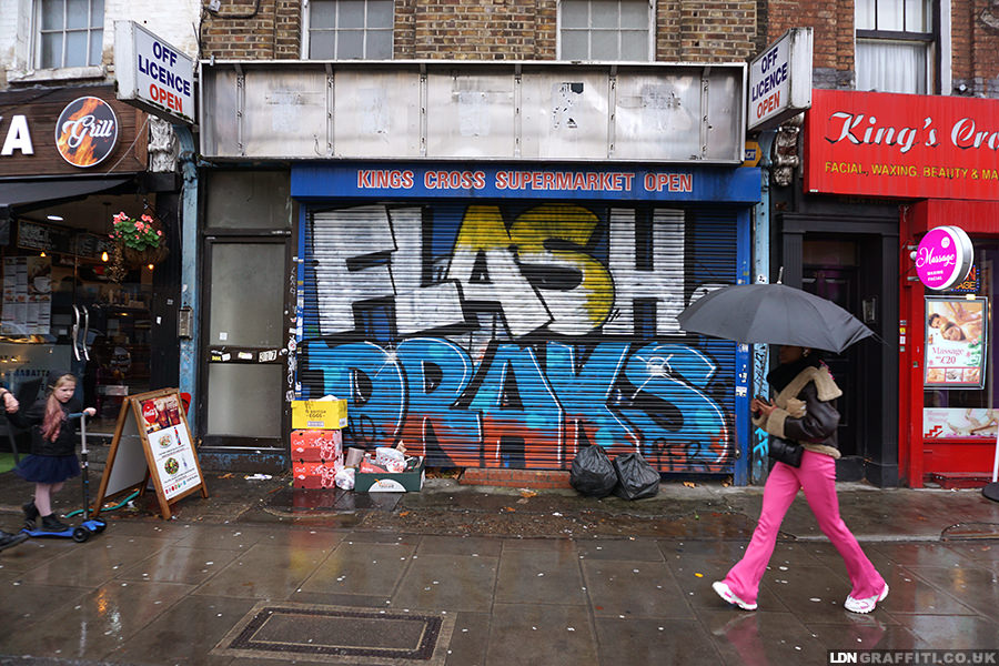 FLASH DRAX #KingsCross London #Graffiti