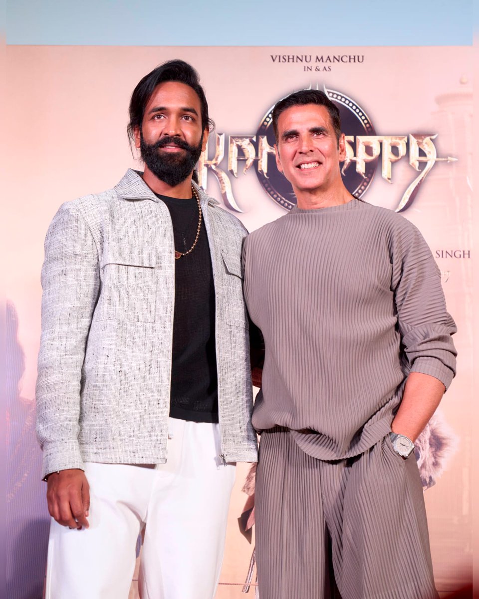 its_aksquad's tweet photo. .@akshaykumar sir at Kannappa teaser launch, looking all dapper as usual 🔥 Can’t wait to see him as Mahadev 🙌 

#akkians #akshaykumarforever #akshaykumarlive #AkshayKumar #akshaykumar https://t.co/gRiZcKE3si