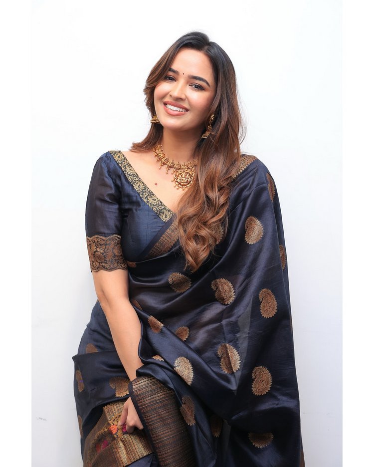 Gky77QBWEAEeIkn?format=jpg&name=medium