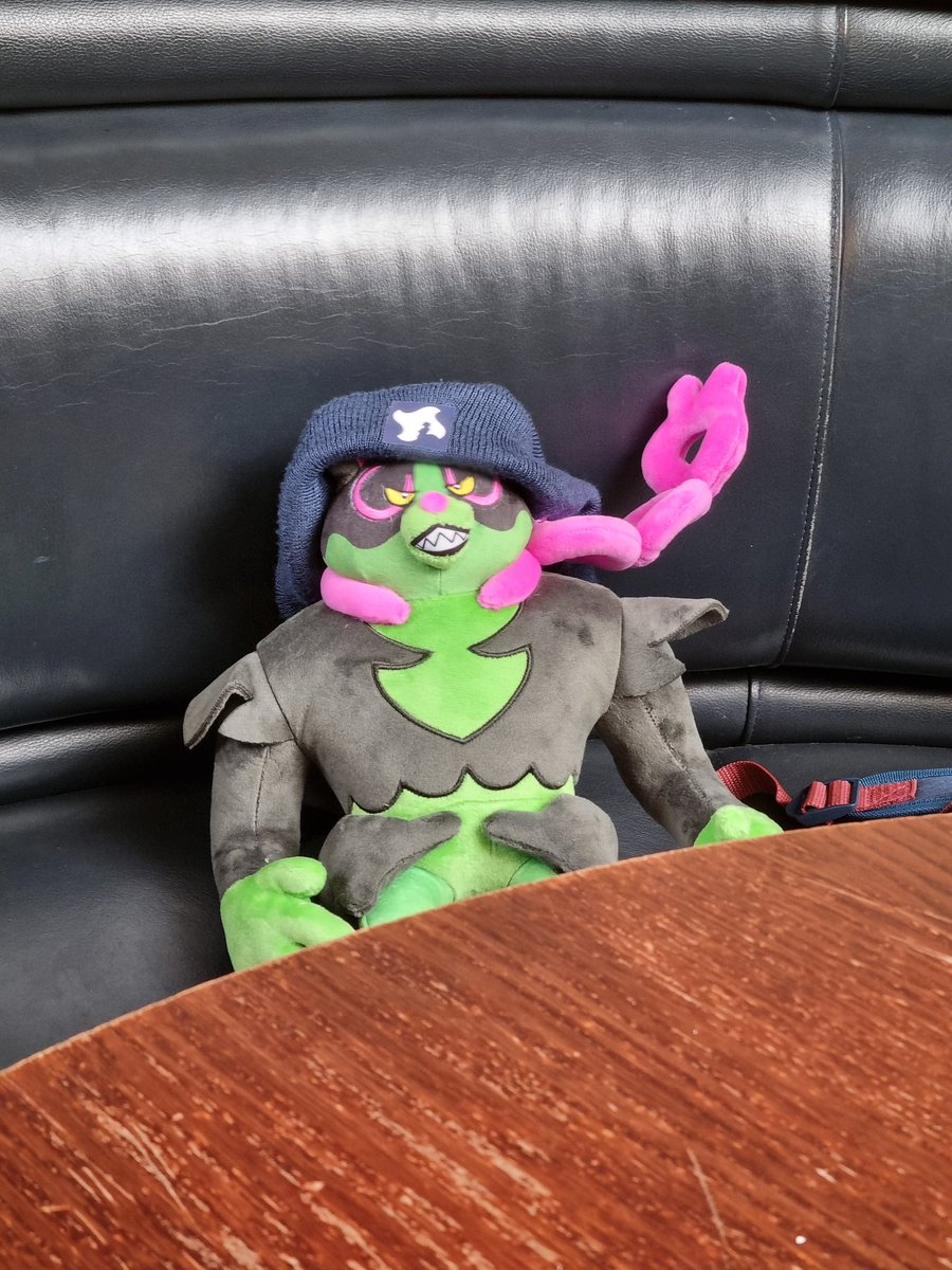 Happy #PokemonDay everyone! I can never truly express how grateful I am to have found myself where I am right now. I love this community. I love the games. I pray that the presents later gives us some sick news but regardless, love yall. Yous the best